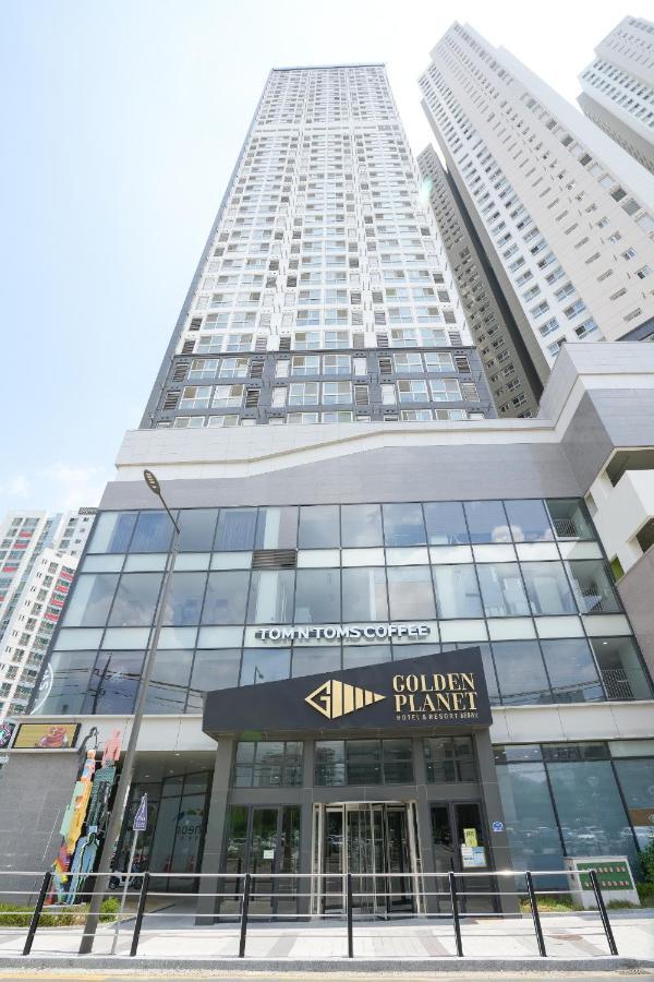 Golden Planet Hotel 利川市 外观 照片